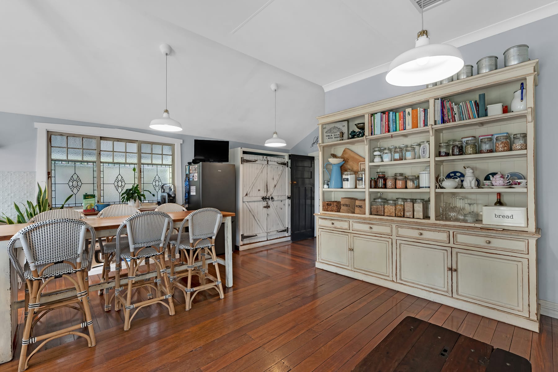 Country-style kitchen